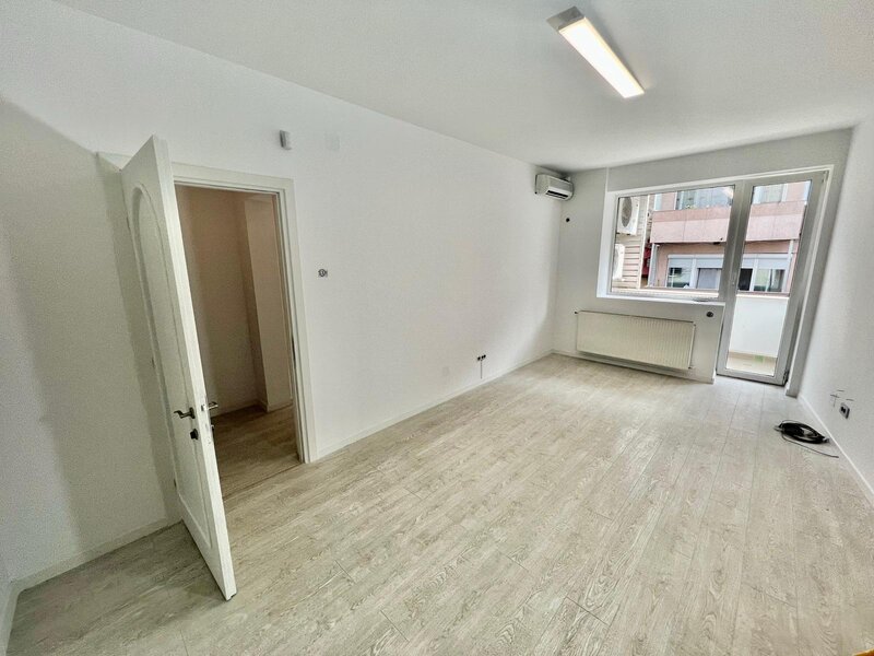 Dorobanti, birou 3 camere, zona Beller, strada Constantin Aricescu