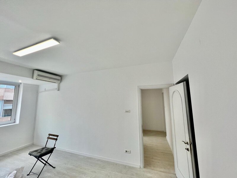 Dorobanti, birou 3 camere, zona Beller, strada Constantin Aricescu