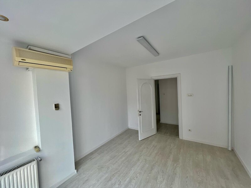 Dorobanti, birou 3 camere, zona Beller, strada Constantin Aricescu